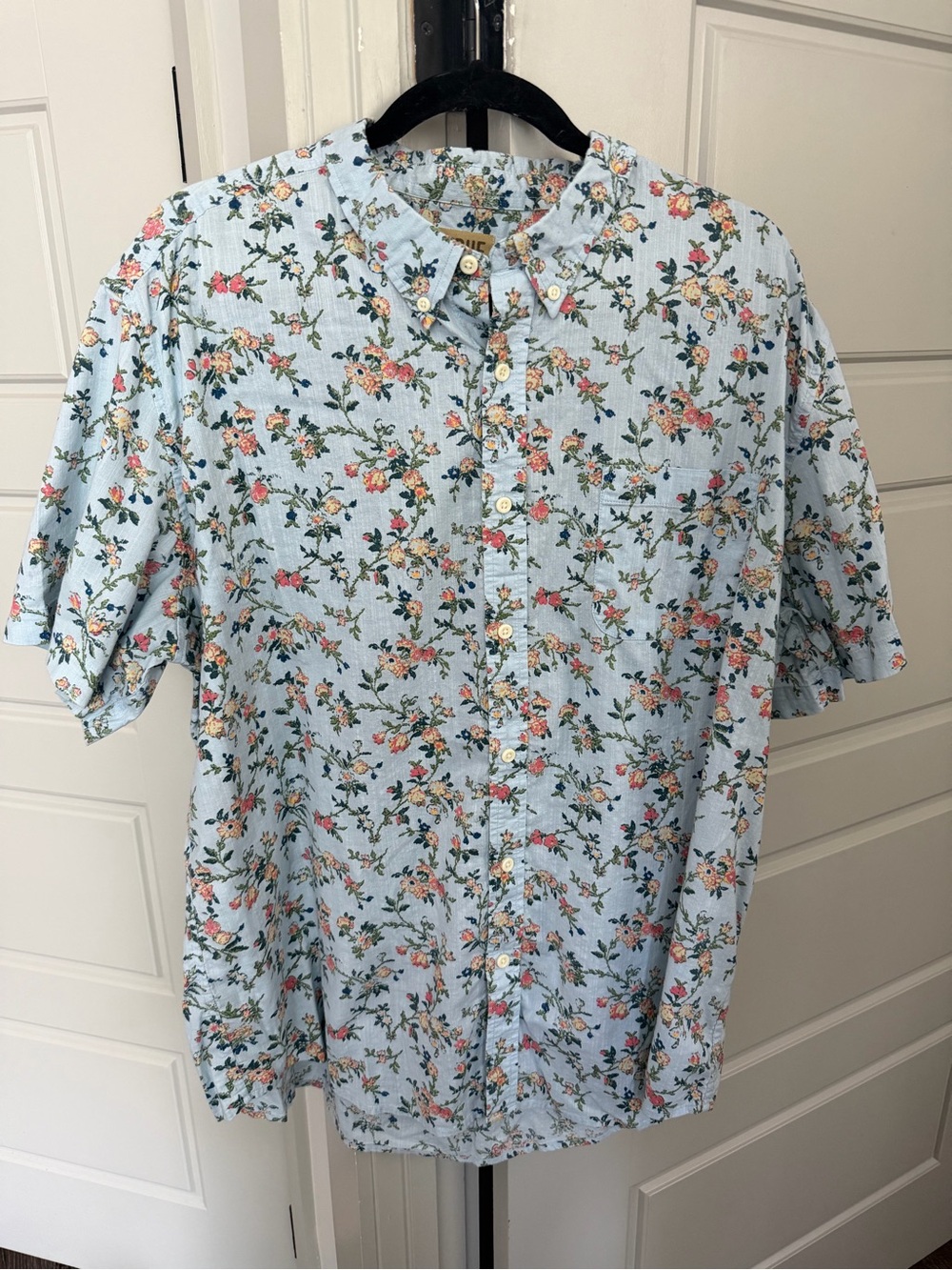 True Craft Men’s Floral Print Button-up